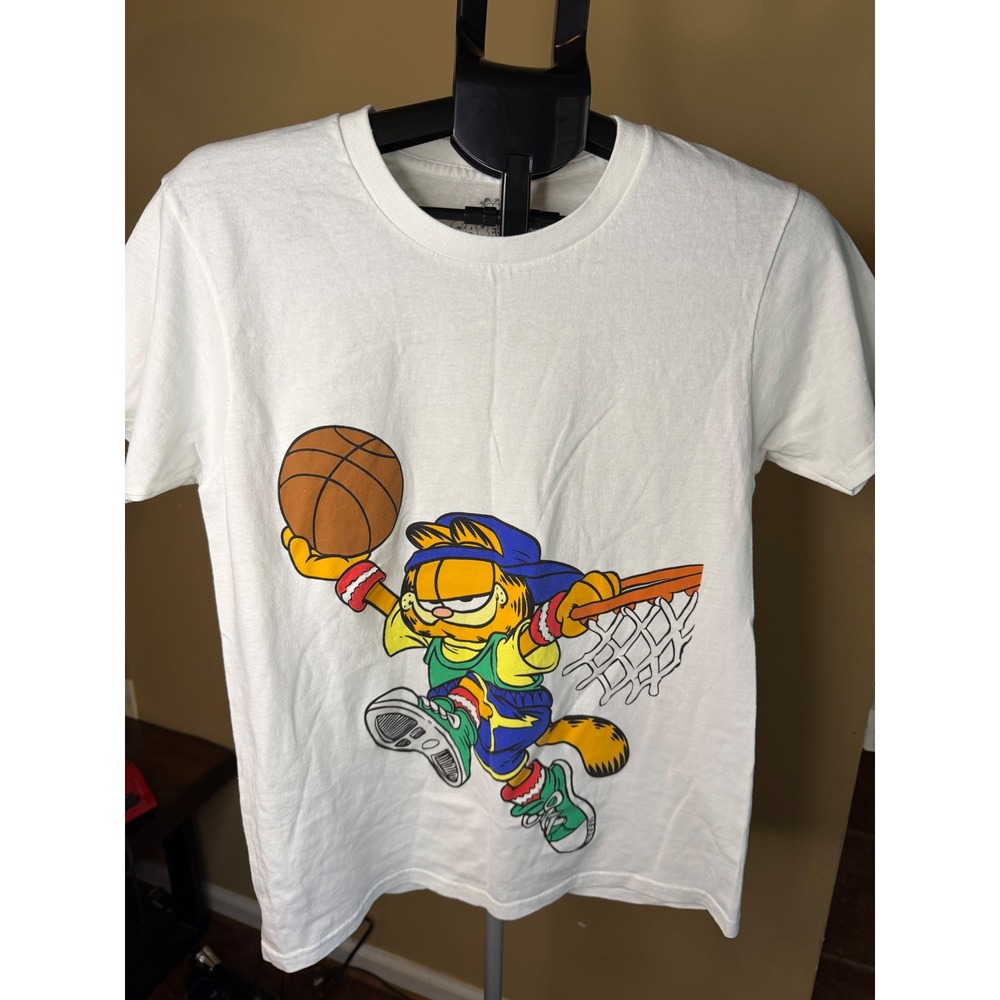 Garfield Basketball Graphic T-Shirt Mens Medium White Short Sleeve Nickelodeon